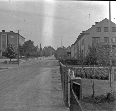Till vänster Astrid Lindgrens skola, till höger Tingshuset.



Dok.070216/RS