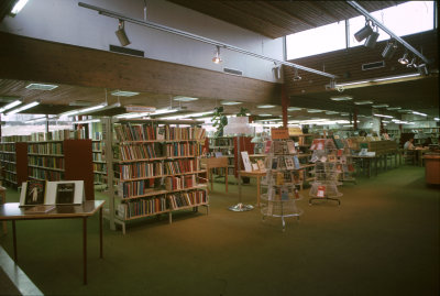 Interiör bibliotek 

090408/KG