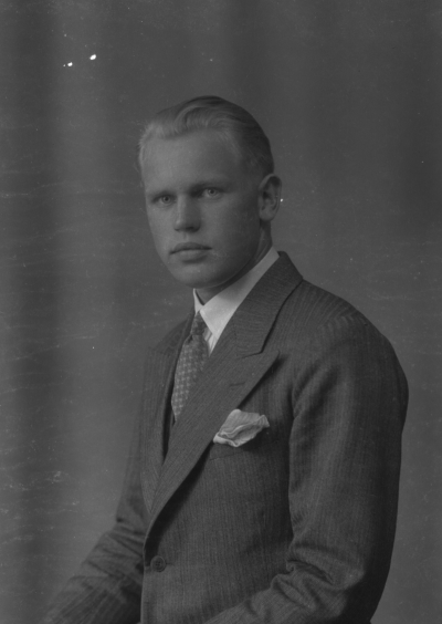 Fröken Blomberg



Dok.080429/RS