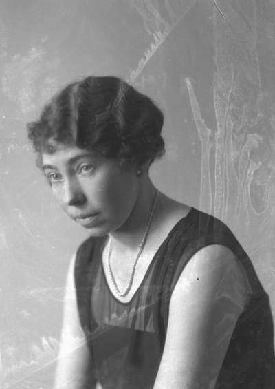 Fröken Alberg
Stadshotellet


Dok.080612/RS