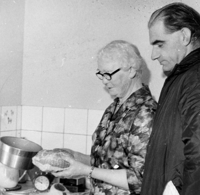 Från vänster fru Malin Grönbeck och Erik Pettersson V.I.F.    