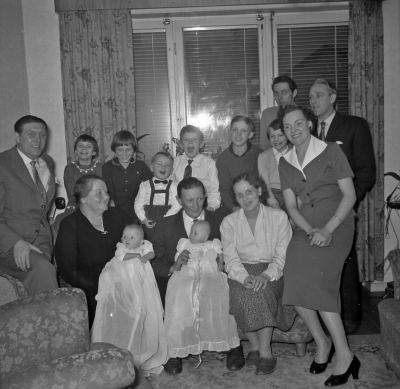Familjen Stebner

Dok.110225/KG