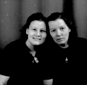 Margit och Lisa Johansson Skärstad