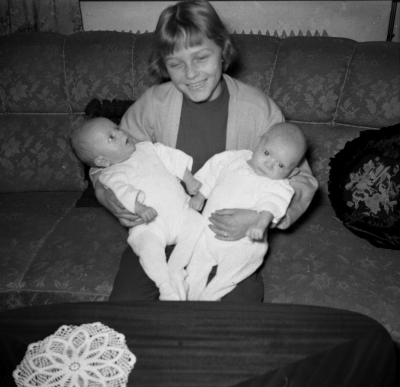 Familjen Stebner

Dok.110225/KG