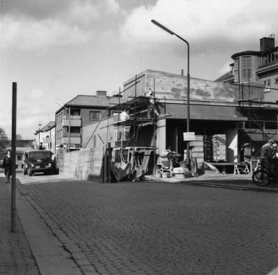 Domus byggs vid torget

Dok.100601/KG