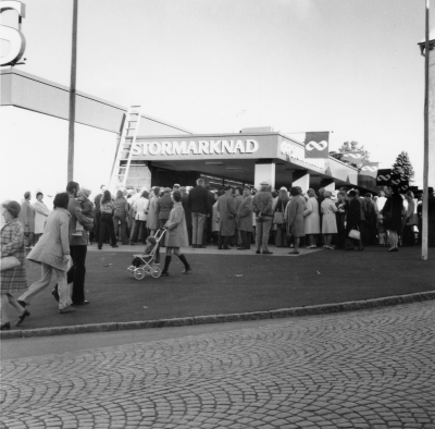 Invigning av nya Domusvaruhuset  den 27:e september 

Dok.100602/KG