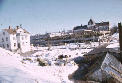 Biblioteksbygget vid Tullportskolan vinter hus

090401/KG