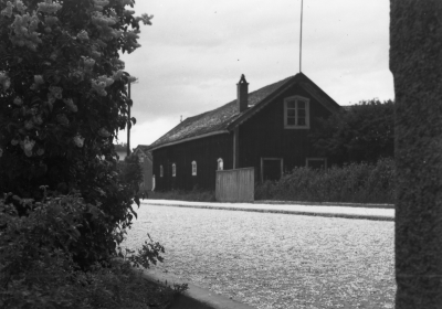 Gatan vit av en hagelskur

Dok.100601/KG