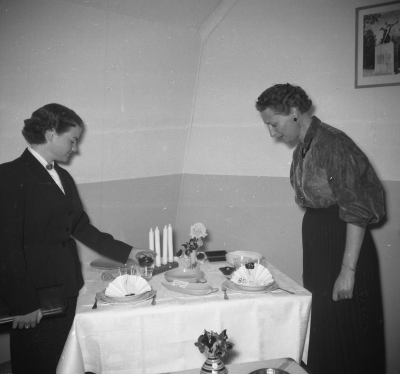 Kooperativa kvinnogillet
Rose - Marie Gustafsson

Dok.111024/KG