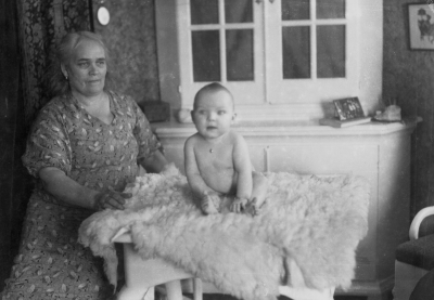 Fru Anna Pålson och Karola Lola Pålson


