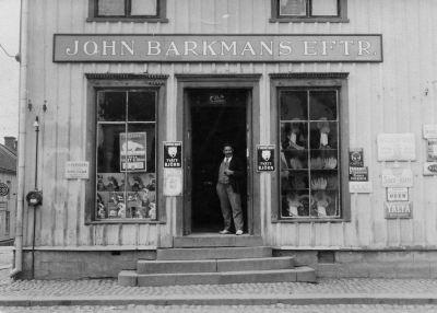Henry Törnqvist. 

John Barkmans Eftr.