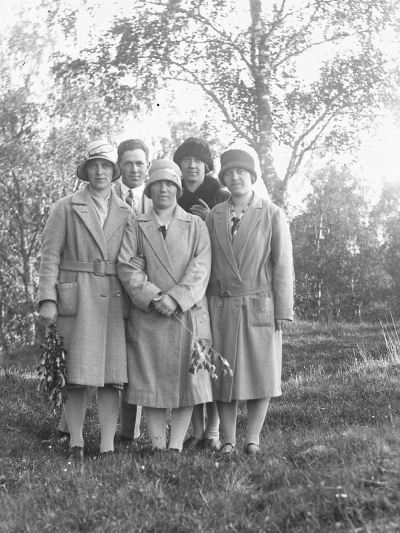 Hällebacka

Många av bilderna i mappen Hällebacka kan lika gärna vara tagna kring Lidhem Locknevi.