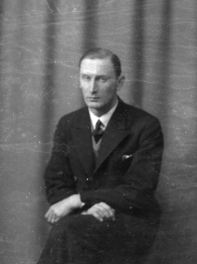 Gillis Karlsson



Dok.080422/RS