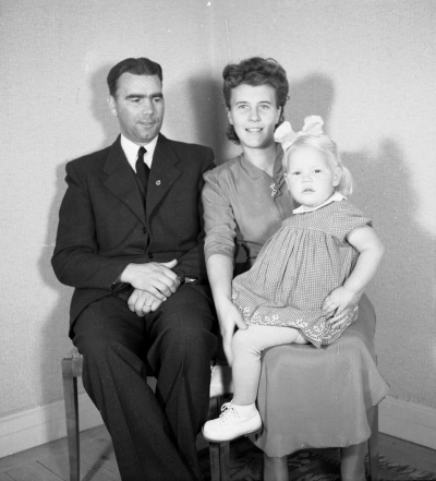 Ingvar Andersson med familj
- polis -

Dok.111021/KG