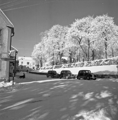 Storgatan
- Kyrkparken i vinterskrud -

Dok.110414/KG