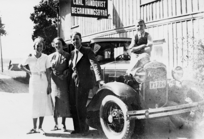 Fr.v. 1 Maj-Lis Barrdunge, 2 Lisa Barrdunge, 3 Hjalmar Barrdunge, 4 Lennart Barrdunge. T.E.
