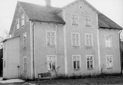 Drottninggatan 32, tidigare ägare Gottfrid Danielsson, sedan sonen Sven Danielsson som sålde till Vimmerby stad  kvarteret  Granen 3. Granen invigdes 1993