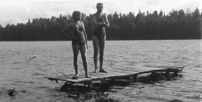 Hällebacka 

Många av bilderna i mappen Hällebacka kan lika gärna vara tagna kring Lidhem Locknevi.