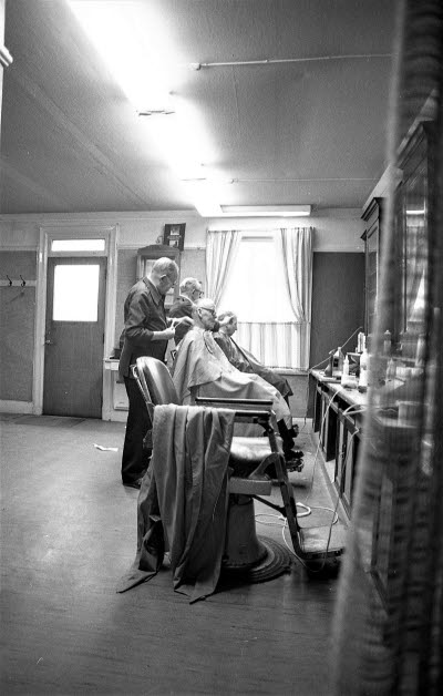 Frisersalongen
Frasse & Friberg 
Storgatan