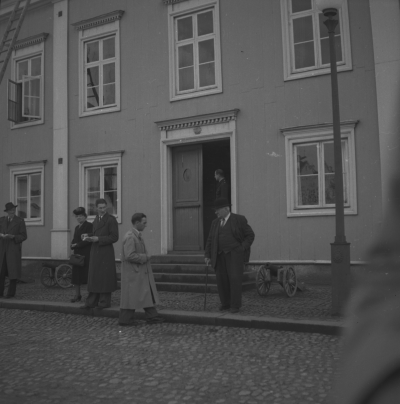 Till höger,  A. Andersson "skinnet" V-by
