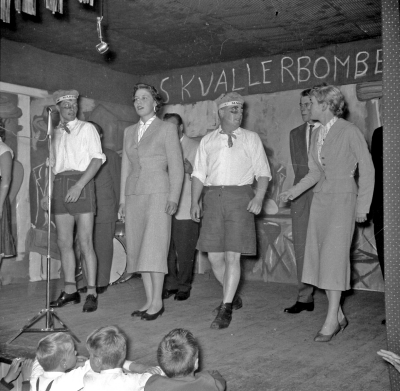 Frödingerevyn

Dok.110530/KG