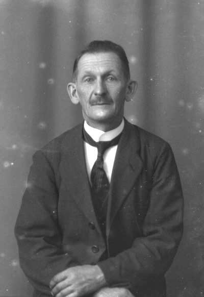 Pettersson
Haga


Dok.080602/RS