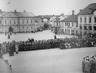 I väntan på kungen.         