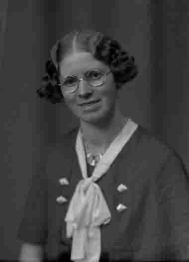 Alice Carlsson
Hällerum.



Dok.080402/RS