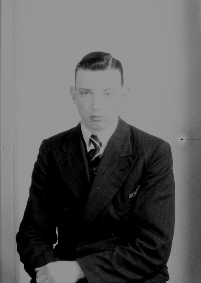 Kurt Nilsén



Dok.080515/RS