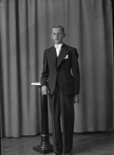 Kurt Svensson 
Vimmerby
Konfirmation



Dok.080225/RS