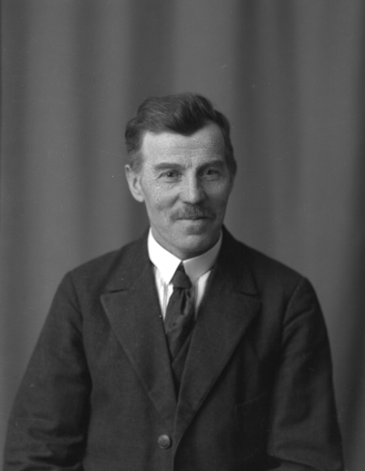 Ossian Svensson
Lindstorp



Dok.080422/RS