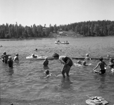 Nossenbadet
Simskola

Dok.110208/KG