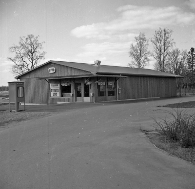 Näsområdet
Furans livs, öppnade dec 1971
Revs 2004, men hade då varit stängd ett antal år.

Dok.110209/KG