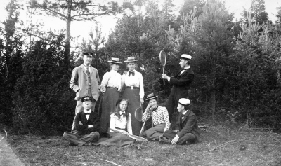 Stående från vänster  3. Olivia Johanson,  Kalmar  4. Olof Nordgren  Vimmerby.  Sittande från vänster  1. Bengt Söderling Vimmerbyby. 