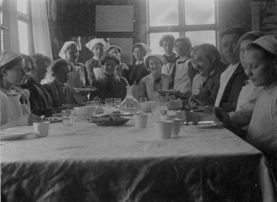 Tage Gustavssons dokumentation: 

Elsa Hultgren