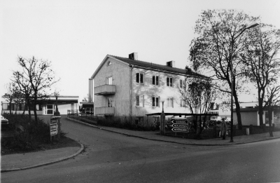 Sjukstugan. T.E.
Sjukstugan hus som först var personalbostad, sedan såväl barnavårdscentral som distriktssköterskemottagning