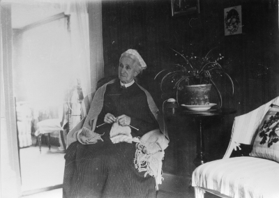 Henrietta Aurora Cecilia von Gegerfelt, (ogift)  född 30/10 1828 död 29/12 1909 i Vimmerby.      