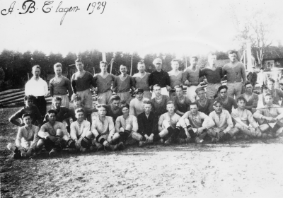 A-B-C-lagen 1929.  1. Thure Grönkvist, Frisör  2. Valle Larsson, Bankman  3. Gunnar Derwinger, Handl. Stockholm  4. Arne Stackerud  5. Helge Fransson, Frisör  6. Kurt Bom  7. Linne Fasth, Snickare  8. Knut Karlsson, Chakuteriarb.  9. ?  10. Gunnar Andersson, Virkesmätare  11. Ingmar Karlsson, "Flinka" Järnarbetare  12. Tore Risberg, Typograf  13. Karl Stockius, Chaufför  14. Allan Tambour  15. Gustaf Ossovicki, Plattläggare  16. Ragnar Ax, Snickare  17. Harry Karlsson  18. Gunnar Thunberg, Bensinförsäljare  19. Fritz Andersson, Träarbetare  20. Edvin Olivesjö, Metallarb.  21. Johansson, Trädjordsmästare  22. Gösta Norman, Rörmokare  23. Tage Köhler, Snickare  24. Tor Karlsson, Lantarb.  25. Ivarsson, Storebro  26. Ture Anmar, Kontorist  27. Birger Karlsson  28. Valter Svensson, Fanérarb.  29. Eskil Holtz, Chaufför  30. Valter Lindberg  31. Arvid Lind "Bloffe"  32. ?  33. Eskil Bragnell.Spelade i Hultsfred  