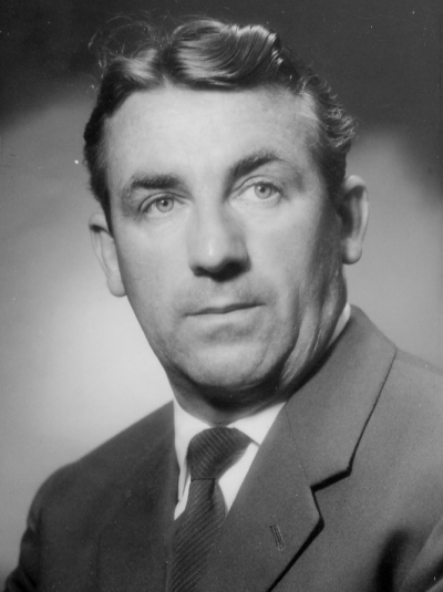 Enar Tambour metallarbetare, Vimmer-by.    