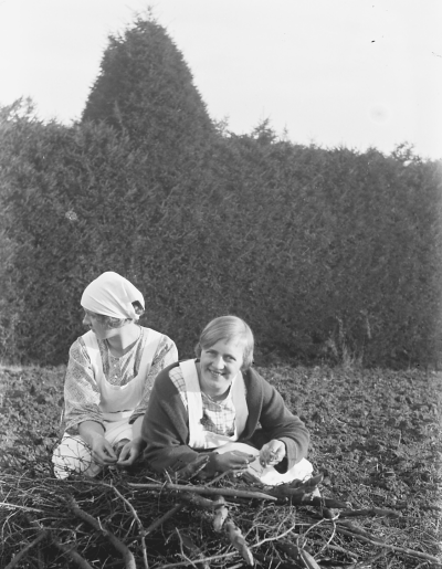 Hällebacka

Många av bilderna i mappen Hällebacka kan lika gärna vara tagna kring Lidhem Locknevi.