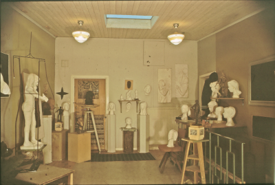 Konstnärsateljé skulpturer

090402/KG