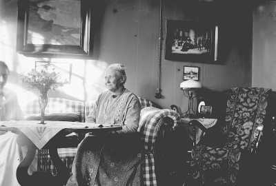 Från vänster: Hedvig Forsell och Beda Forsell på besök på Solliden