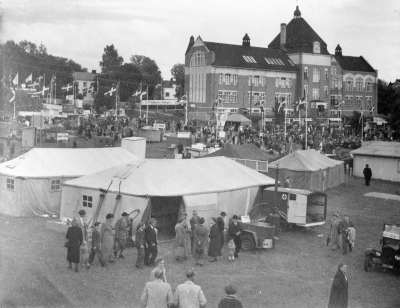 Utställningen 1952.      T.E.