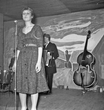 Frödingerevyn

Dok.110531/KG