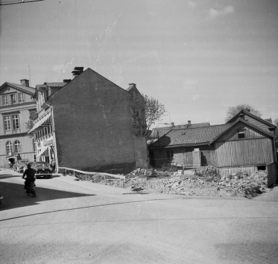 Hantverkshuset byggs 

Dok.111031/KG