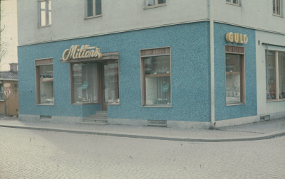 Östra sidan av Rådhustorget/Storgatan. Senare Epa och Sandströms