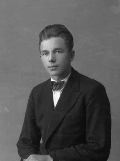 Sven Hjälm
Sandbäcken



Dok.080515/RS