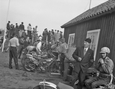 Invigning av speedwaybanan i Vimmerby

Dok.111102/KG