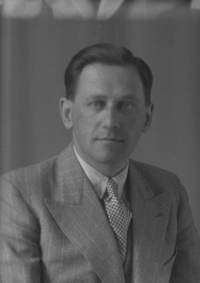 Folke Olsson, folkskollärare



Dok.080612/RS