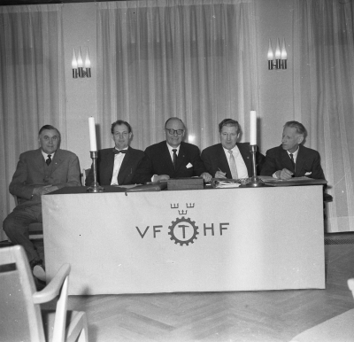 Hantverkare i Vimmerby
I mittern Folke " Topsy " Nilsson

Dok.110615/KG